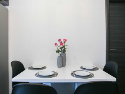 dinning table, 4 chairs